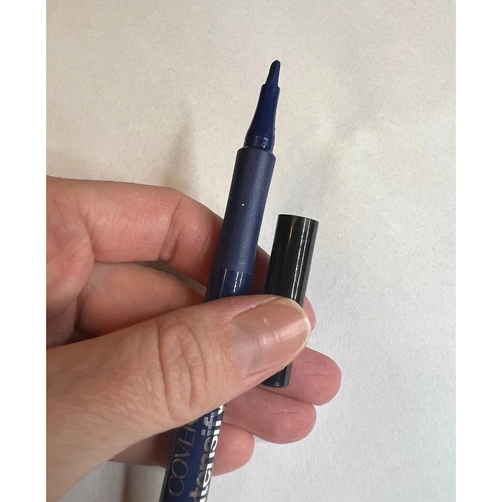 Covergirl Intensity‎ Me! Liquid Eyeliner